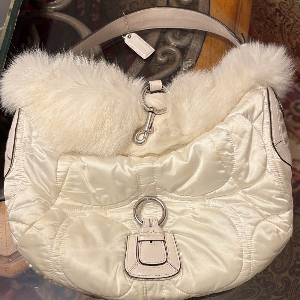 Coach Soho 2005-VINTAGE-“Ski Bunny” Hobo w/Rabbit Fur Trim - Picture 3 of 16